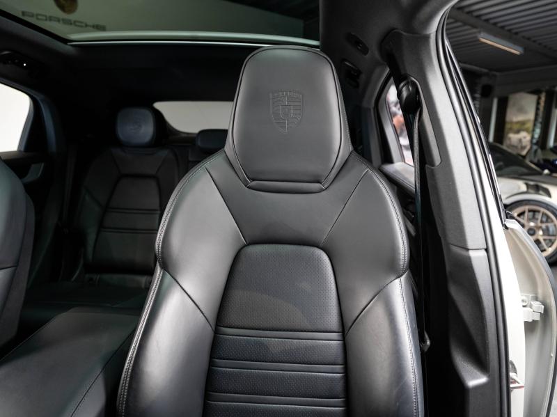 Voitures occasions PORSCHE Cayenne Coupe E-Hybrid Champagne-au-Mont-d'Or