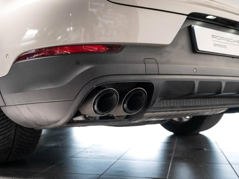 Voitures occasions PORSCHE Cayenne Coupe E-Hybrid Champagne-au-Mont-d'Or