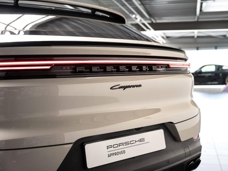 Voitures occasions PORSCHE Cayenne Coupe E-Hybrid Champagne-au-Mont-d'Or