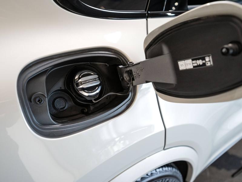 Voitures occasions PORSCHE Cayenne Coupe E-Hybrid Champagne-au-Mont-d'Or