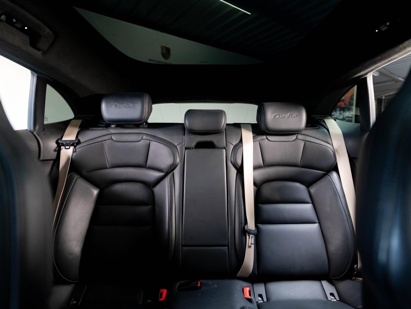 Voitures occasions PORSCHE Taycan Sport Turismo Turbo Champagne-au-Mont-d'Or