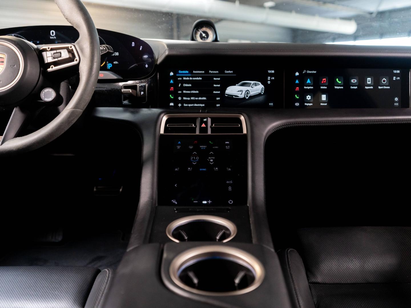 Voitures occasions PORSCHE Taycan Sport Turismo Turbo Champagne-au-Mont-d'Or