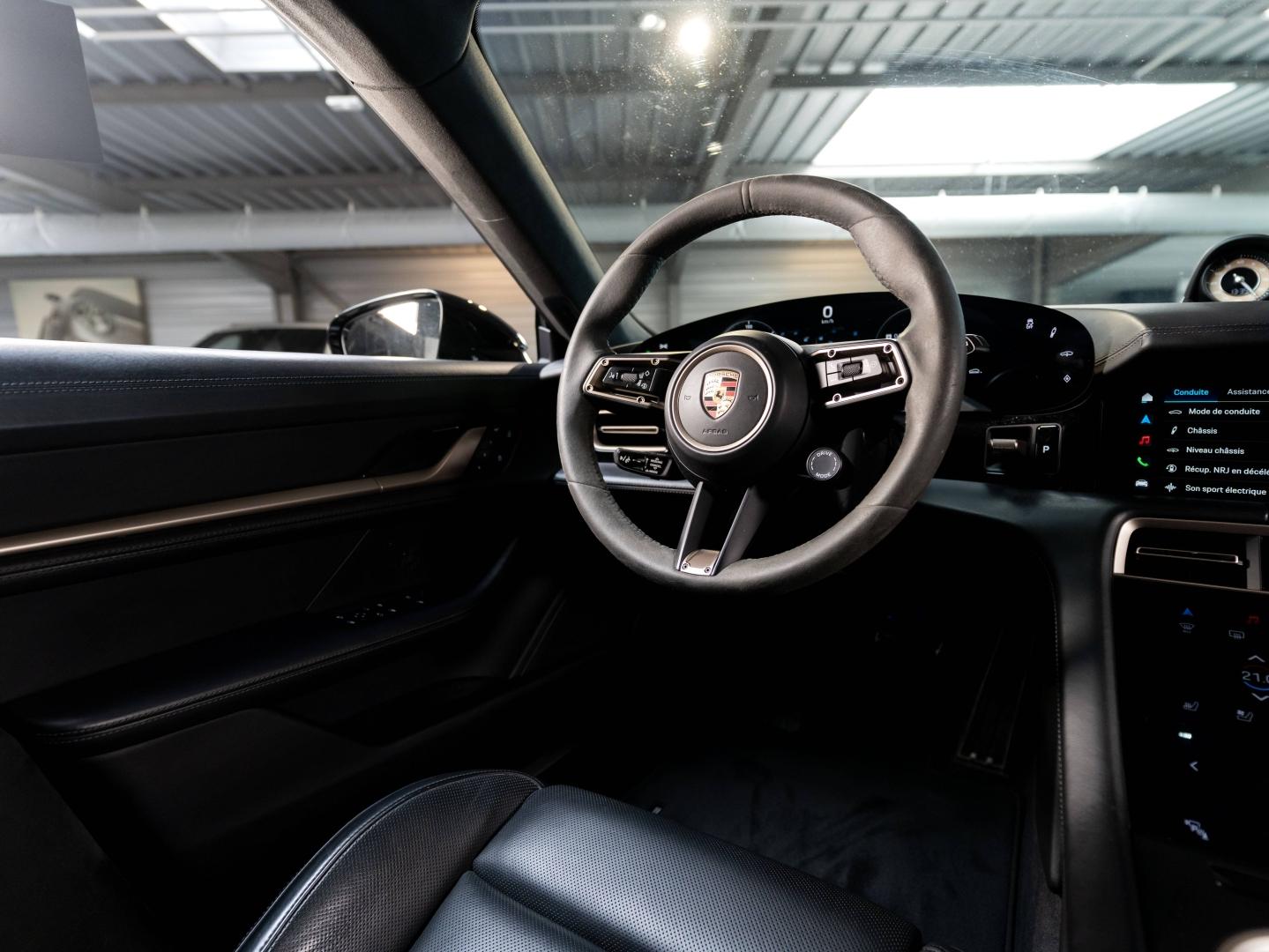 Voitures occasions PORSCHE Taycan Sport Turismo Turbo Champagne-au-Mont-d'Or
