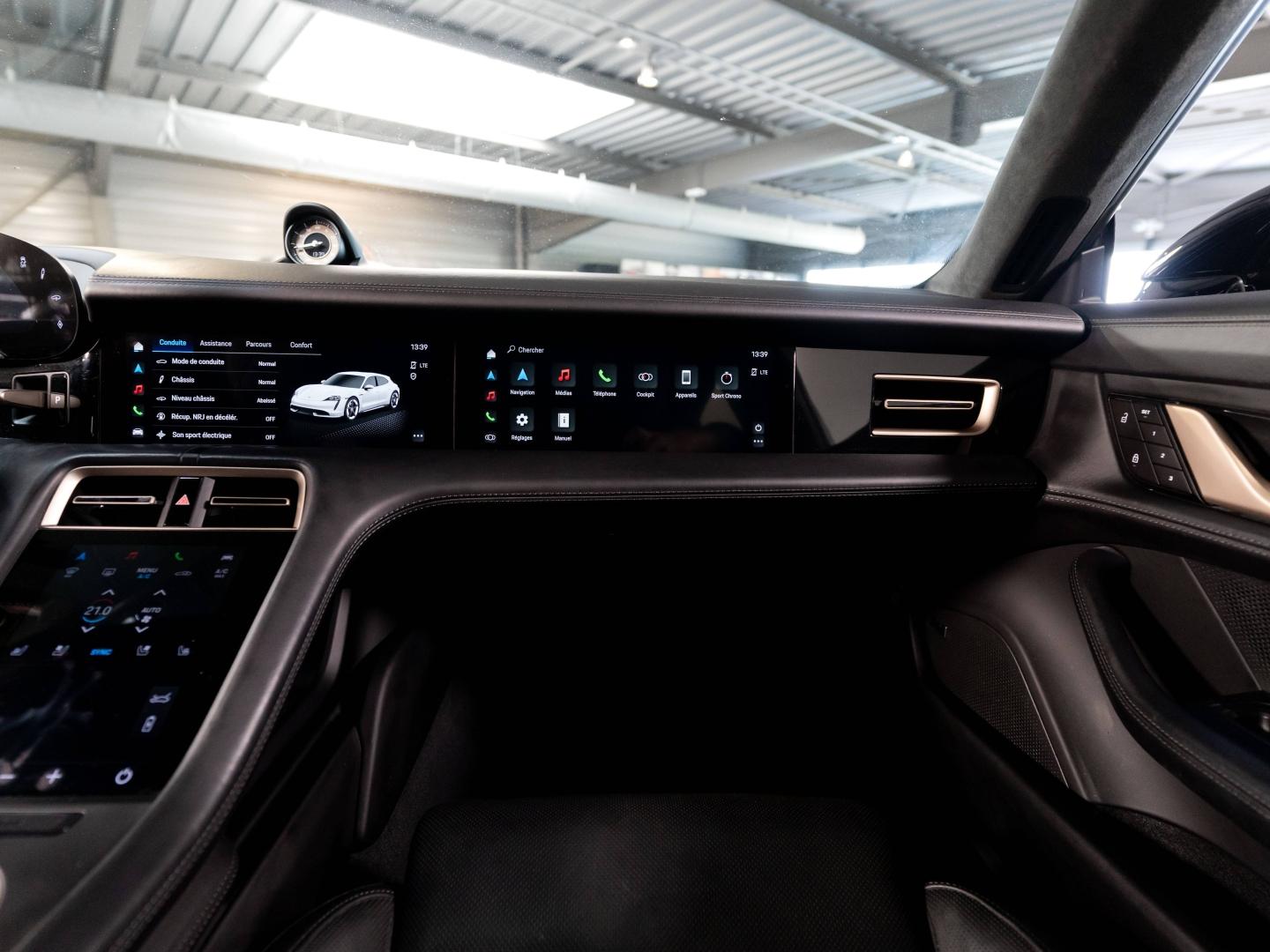 Voitures occasions PORSCHE Taycan Sport Turismo Turbo Champagne-au-Mont-d'Or