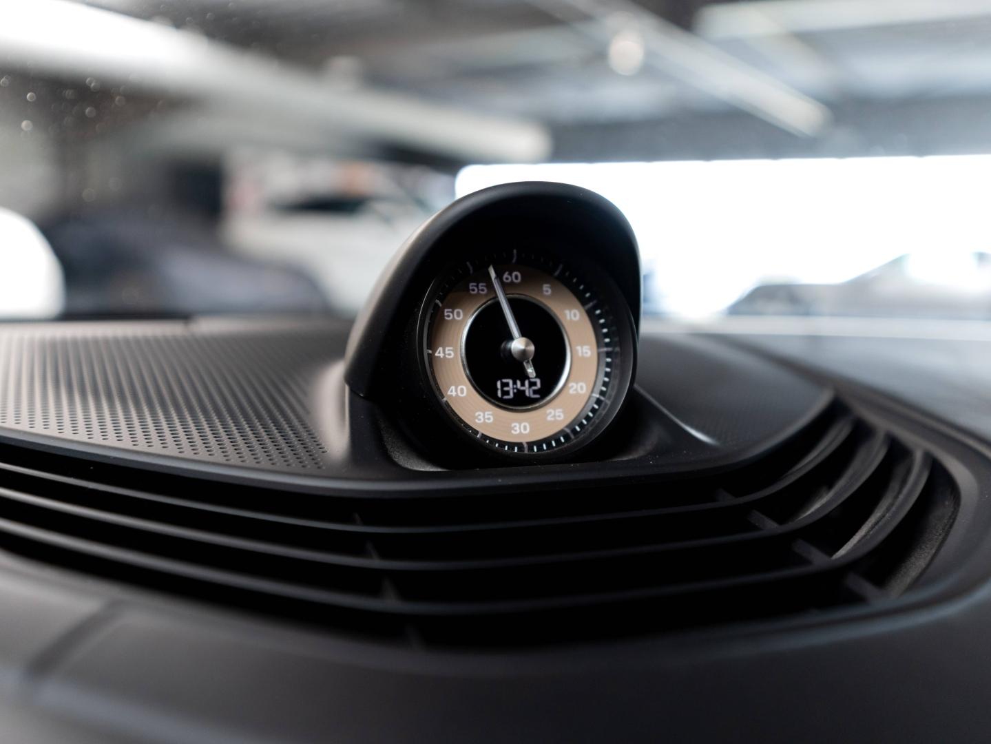 Voitures occasions PORSCHE Taycan Sport Turismo Turbo Champagne-au-Mont-d'Or