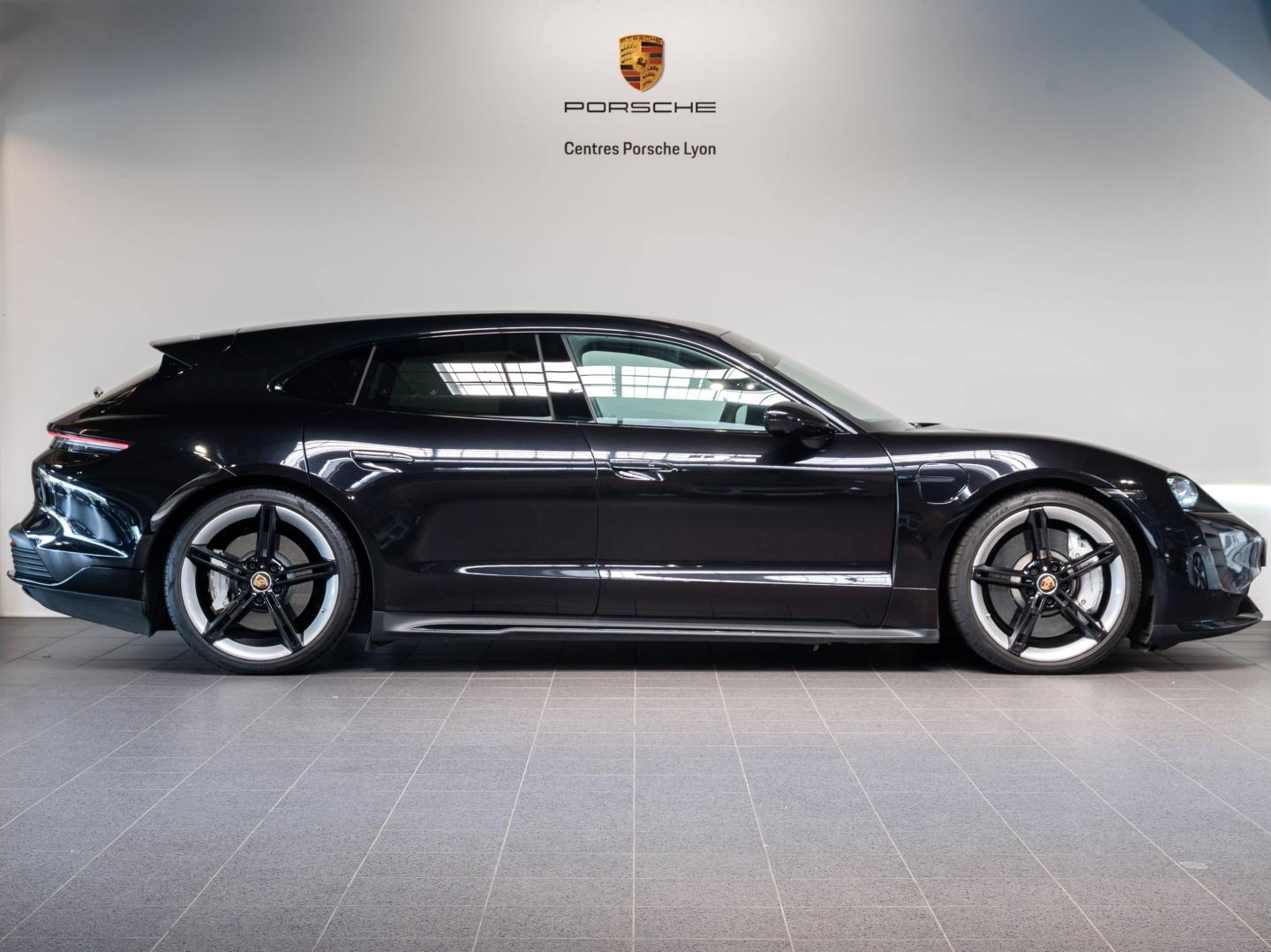 Voitures occasions PORSCHE Taycan Sport Turismo Turbo Champagne-au-Mont-d'Or