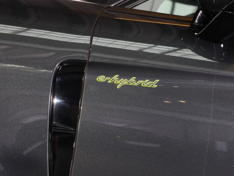 Voitures occasions PORSCHE PANAMERA 4 E-Hybrid Champagne-au-Mont-d'Or