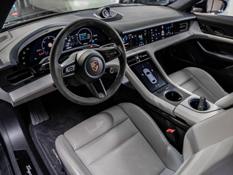 Voitures occasions PORSCHE Taycan Cross Turismo 4S Champagne-au-Mont-d'Or