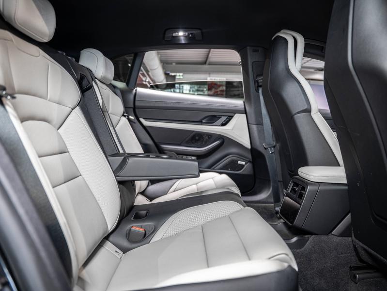 Voitures occasions PORSCHE Taycan Cross Turismo 4S Champagne-au-Mont-d'Or