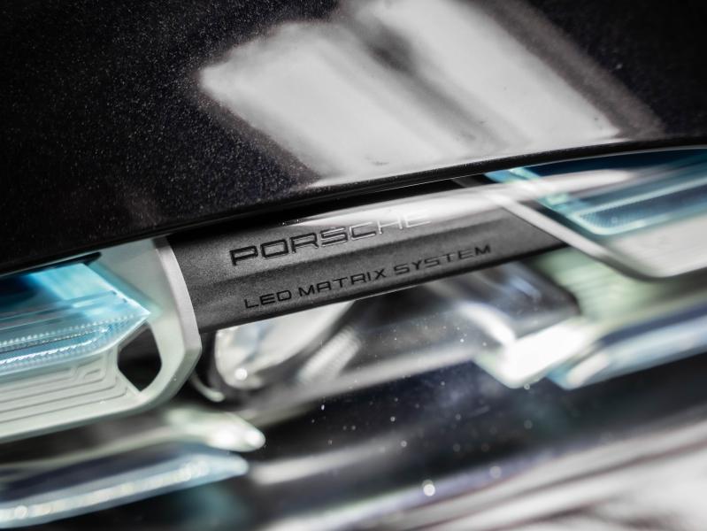 Voitures occasions PORSCHE Taycan Cross Turismo 4S Champagne-au-Mont-d'Or