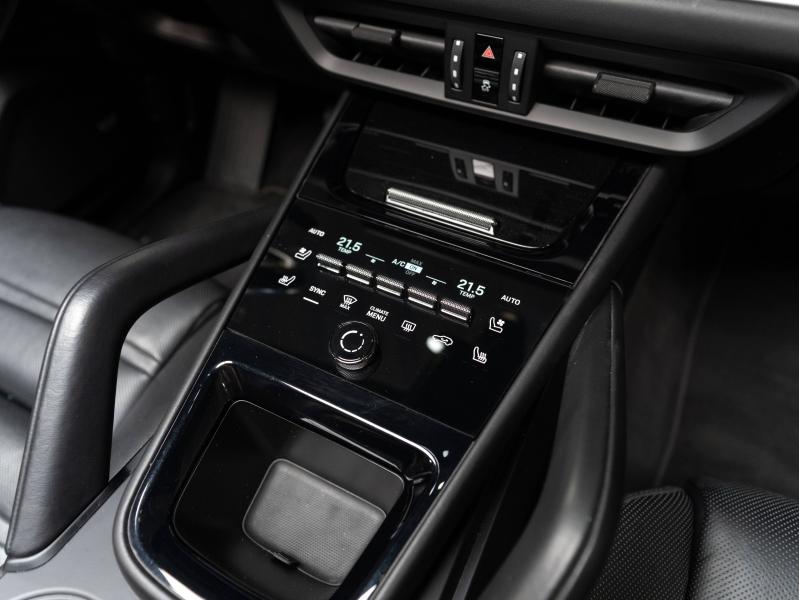 Voitures occasions PORSCHE CAYENNE E-Hybrid Champagne-au-Mont-d'Or