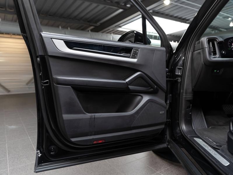 Voitures occasions PORSCHE CAYENNE E-Hybrid Champagne-au-Mont-d'Or