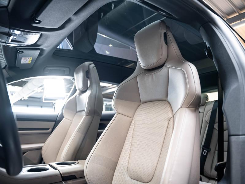 Voitures occasions PORSCHE Taycan Cross Turismo 4S Champagne-au-Mont-d'Or