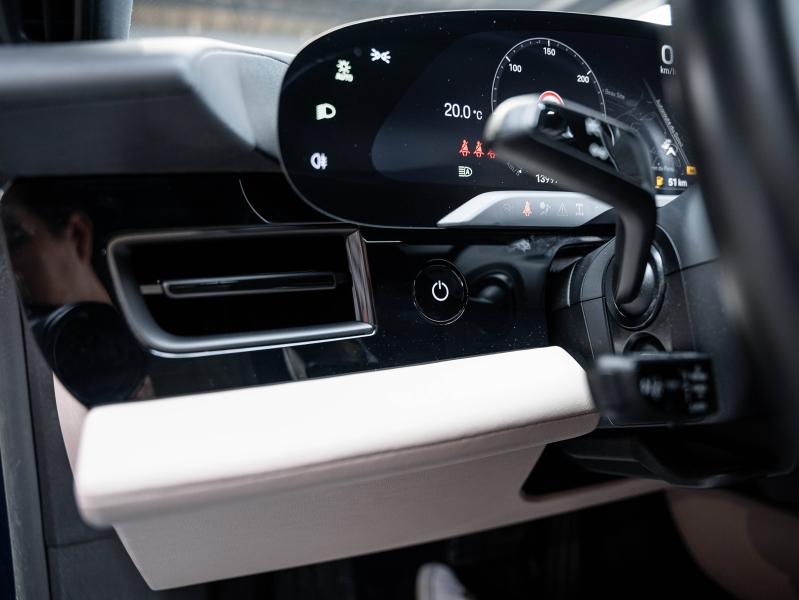 Voitures occasions PORSCHE Taycan Cross Turismo 4S Champagne-au-Mont-d'Or