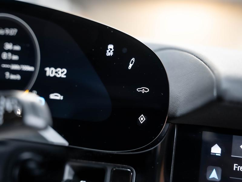 Voitures occasions PORSCHE Taycan Cross Turismo 4S Champagne-au-Mont-d'Or