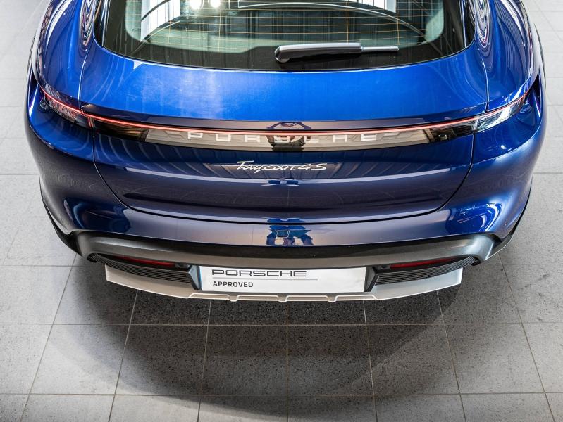 Voitures occasions PORSCHE Taycan Cross Turismo 4S Champagne-au-Mont-d'Or