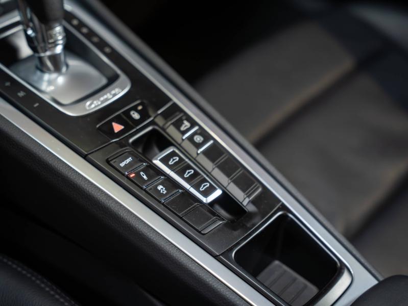 Voitures occasions PORSCHE 911 Coupe Carrera S Champagne-au-Mont-d'Or