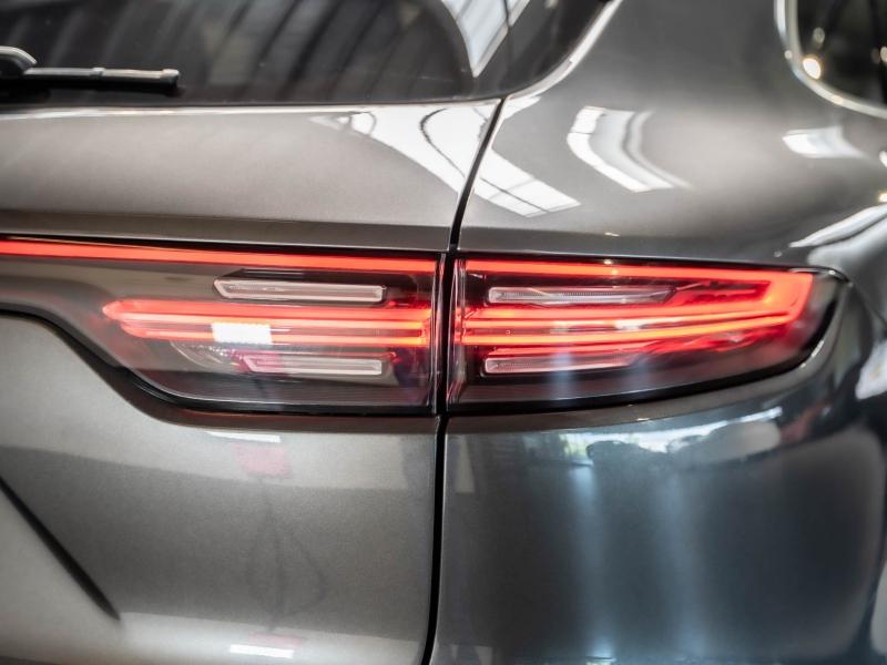Voitures occasions PORSCHE CAYENNE E-Hybrid Champagne-au-Mont-d'Or