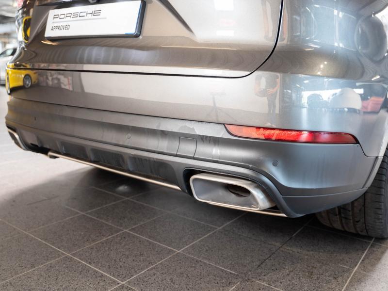 Voitures occasions PORSCHE CAYENNE E-Hybrid Champagne-au-Mont-d'Or