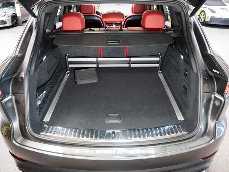 Voitures occasions PORSCHE CAYENNE E-Hybrid Champagne-au-Mont-d'Or