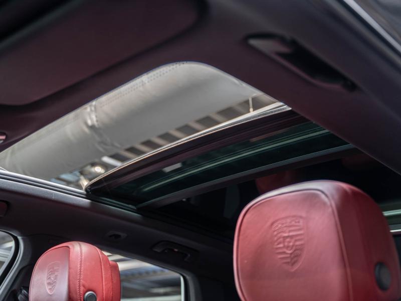 Voitures occasions PORSCHE CAYENNE E-Hybrid Champagne-au-Mont-d'Or