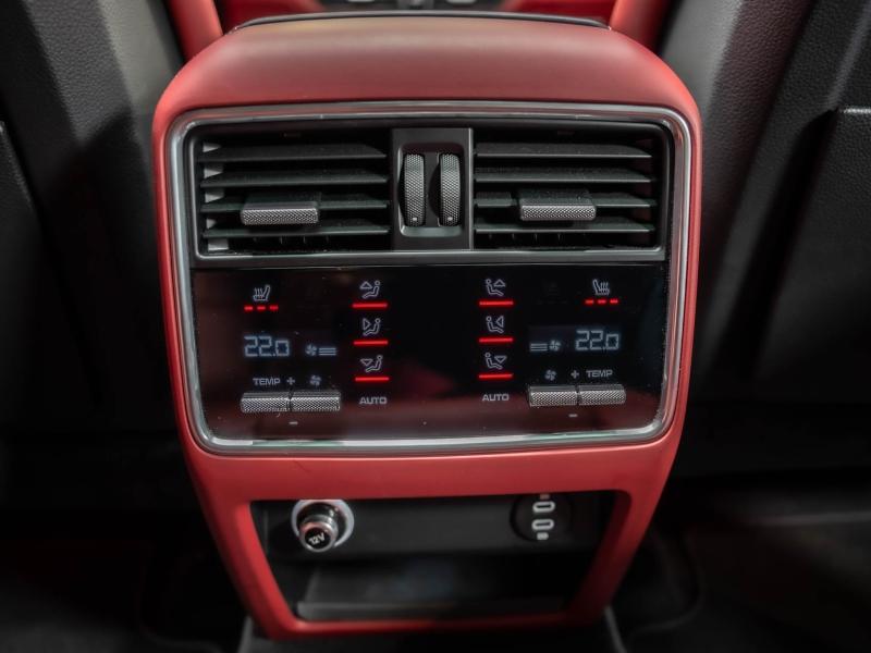 Voitures occasions PORSCHE CAYENNE E-Hybrid Champagne-au-Mont-d'Or