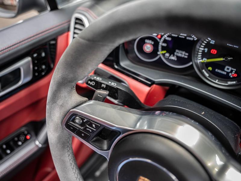 Voitures occasions PORSCHE CAYENNE E-Hybrid Champagne-au-Mont-d'Or