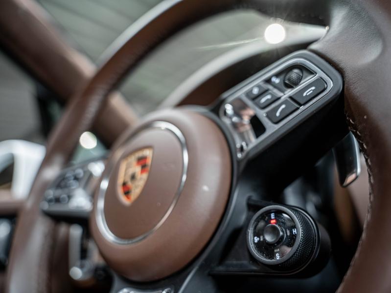 Voitures occasions PORSCHE CAYENNE Turbo S E-Hybrid Champagne-au-Mont-d'Or