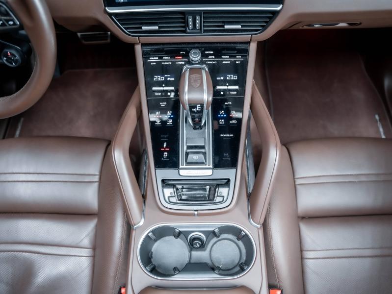 Voitures occasions PORSCHE CAYENNE Turbo S E-Hybrid Champagne-au-Mont-d'Or