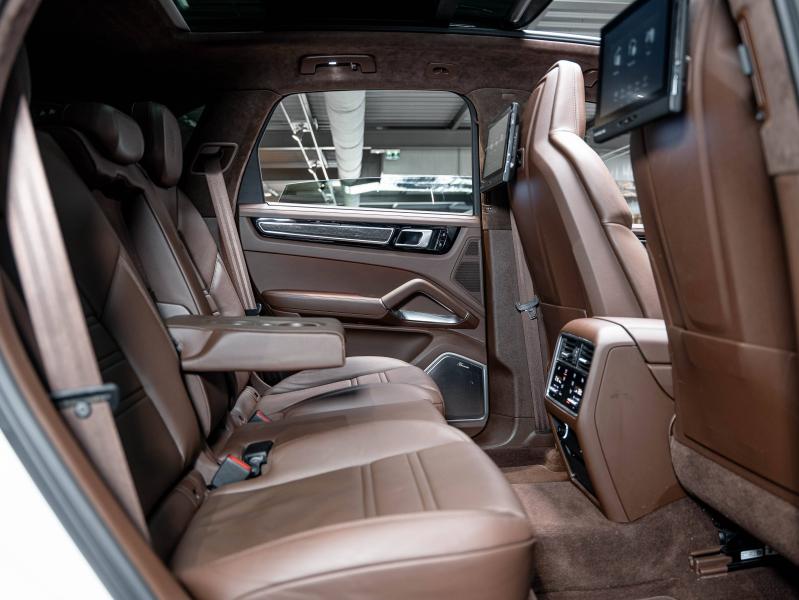Voitures occasions PORSCHE CAYENNE Turbo S E-Hybrid Champagne-au-Mont-d'Or