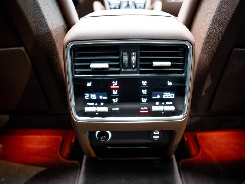 Voitures occasions PORSCHE CAYENNE Turbo S E-Hybrid Champagne-au-Mont-d'Or