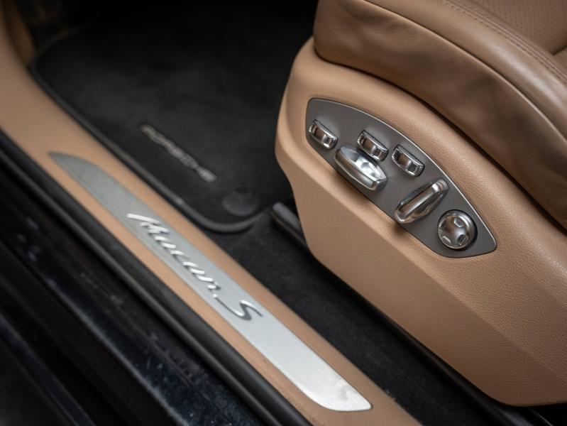 Voitures occasions PORSCHE MACAN S Champagne-au-Mont-d'Or