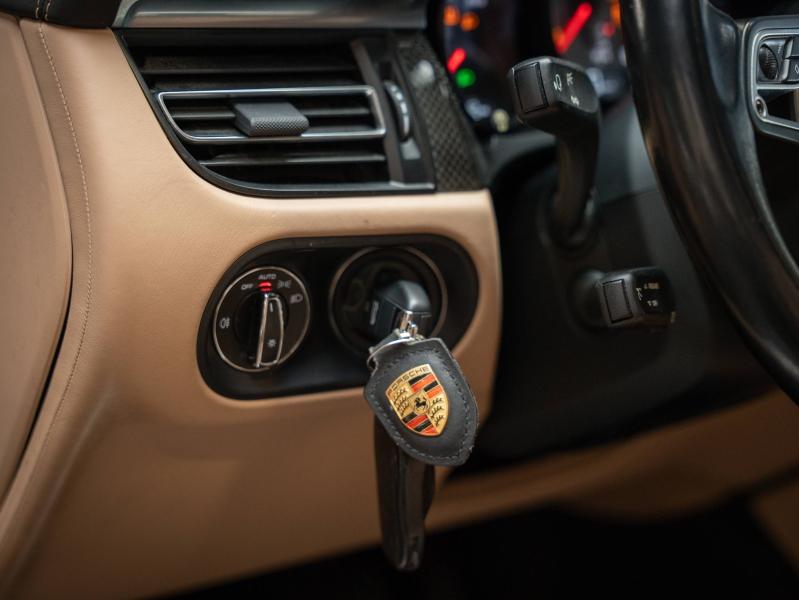 Voitures occasions PORSCHE MACAN S Champagne-au-Mont-d'Or