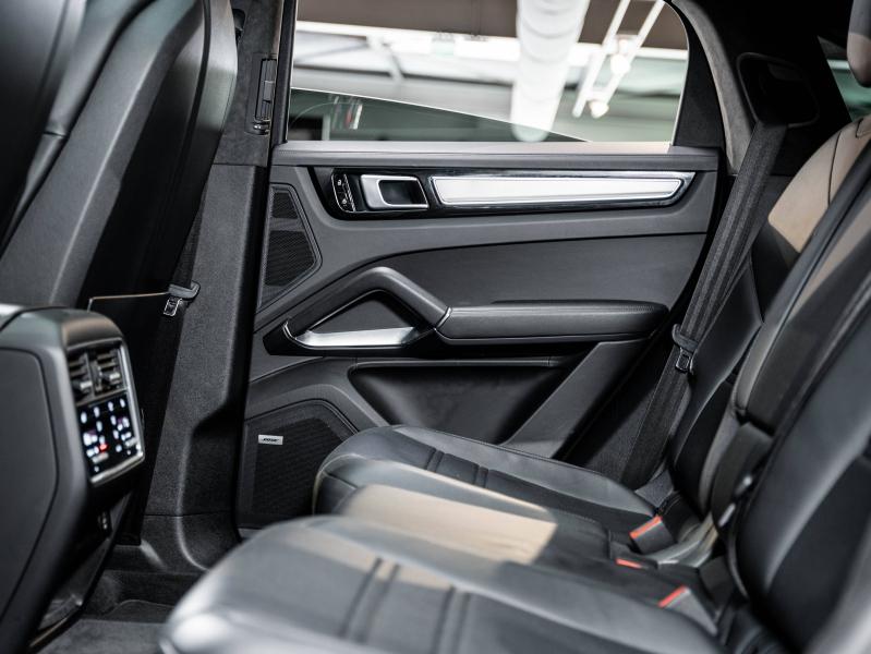 Voitures occasions PORSCHE Cayenne Coupe Turbo Champagne-au-Mont-d'Or