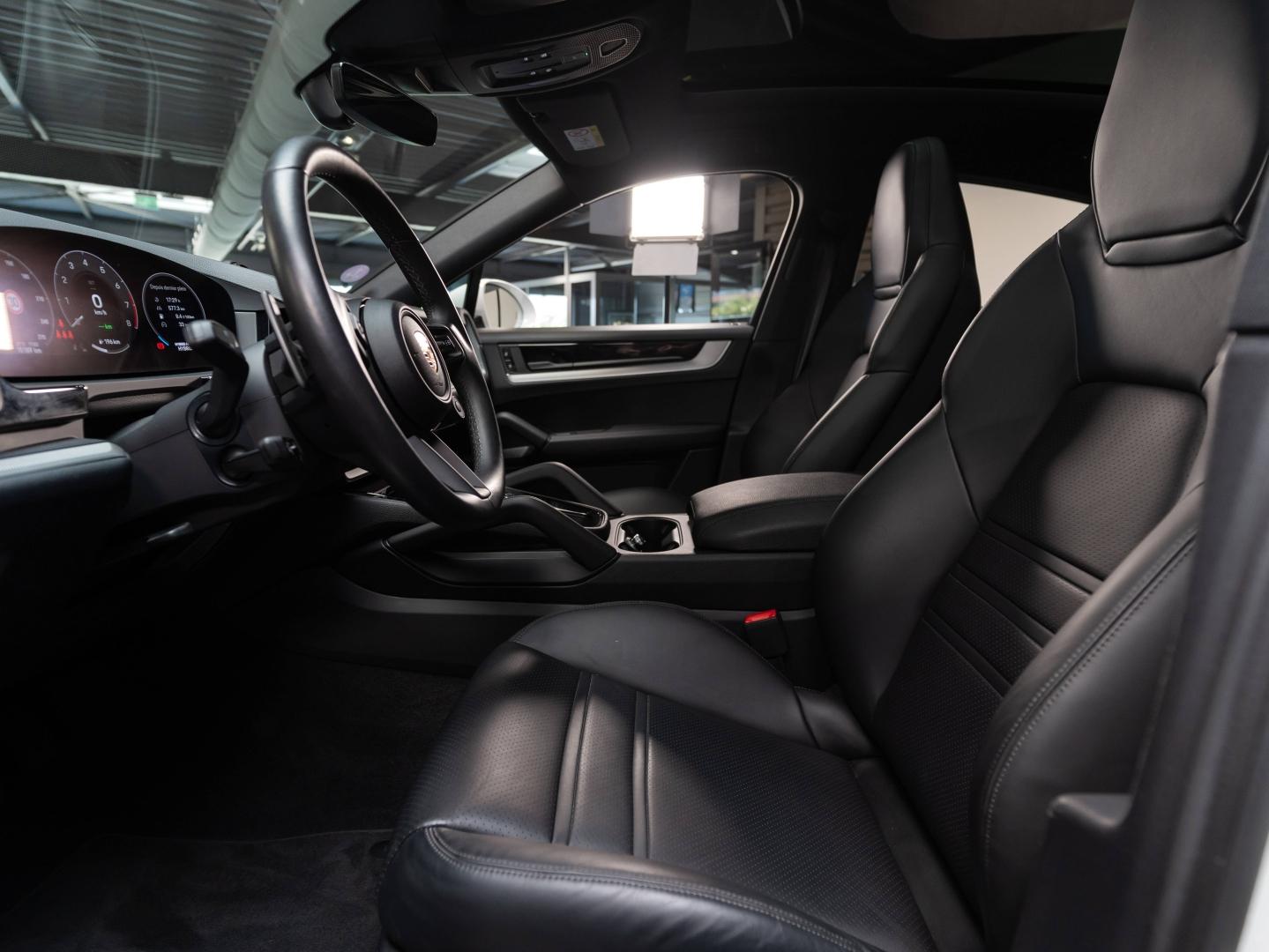 Voitures occasions PORSCHE Cayenne Coupe E-Hybrid Champagne-au-Mont-d'Or