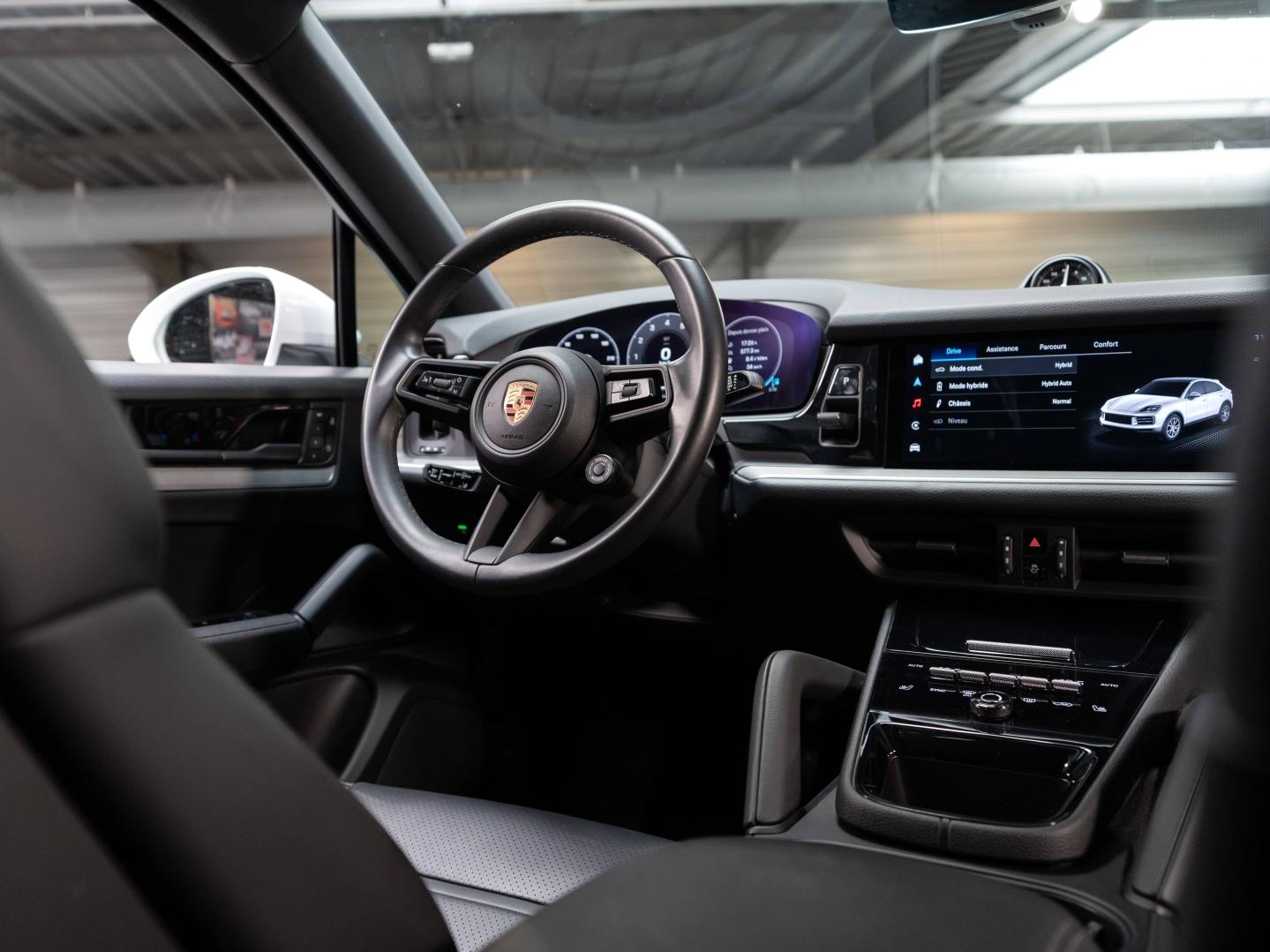 Voitures occasions PORSCHE Cayenne Coupe E-Hybrid Champagne-au-Mont-d'Or