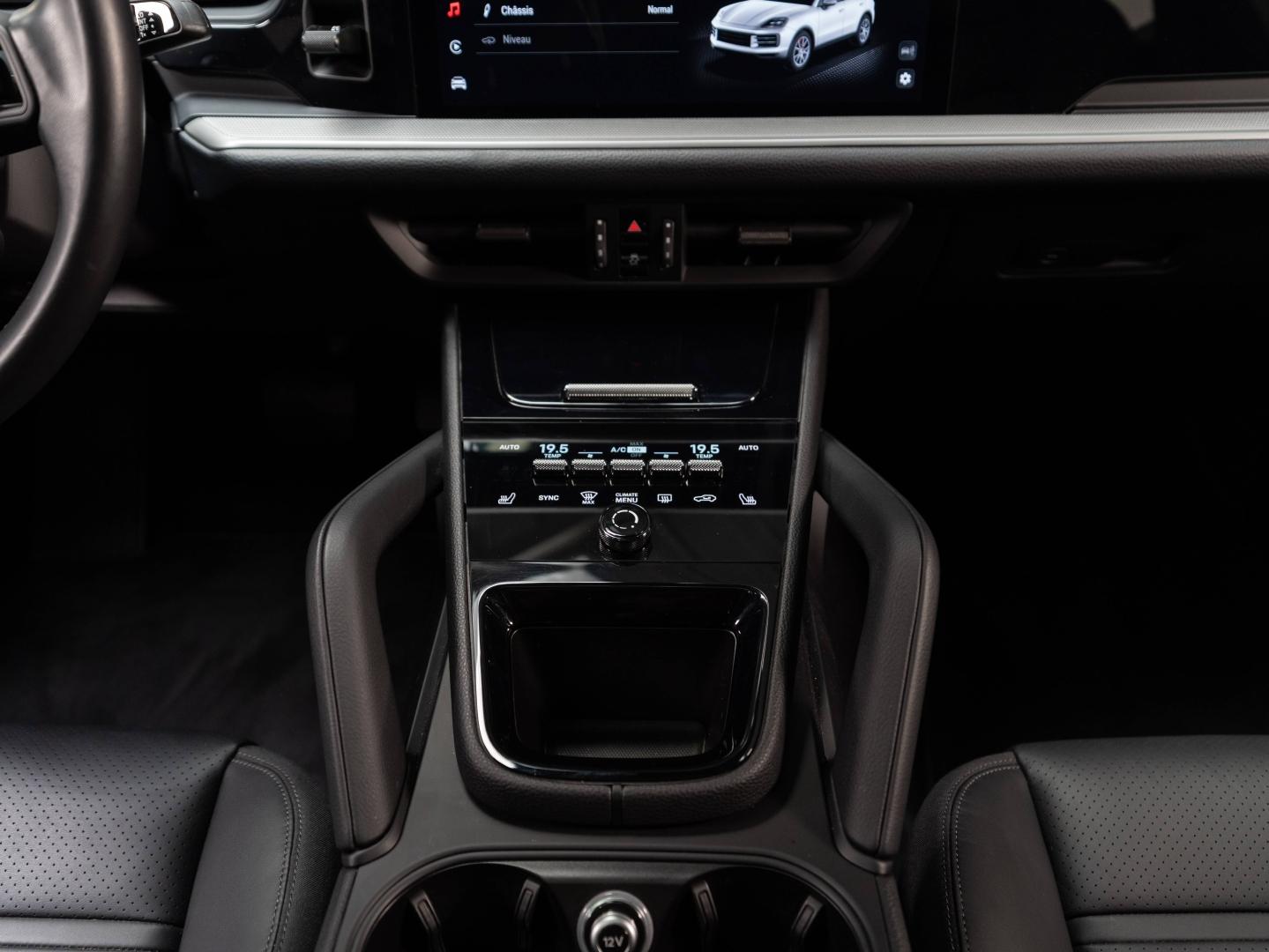 Voitures occasions PORSCHE Cayenne Coupe E-Hybrid Champagne-au-Mont-d'Or