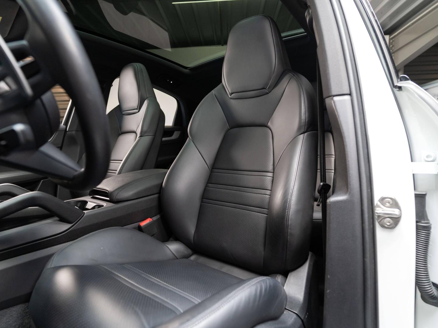 Voitures occasions PORSCHE Cayenne Coupe E-Hybrid Champagne-au-Mont-d'Or