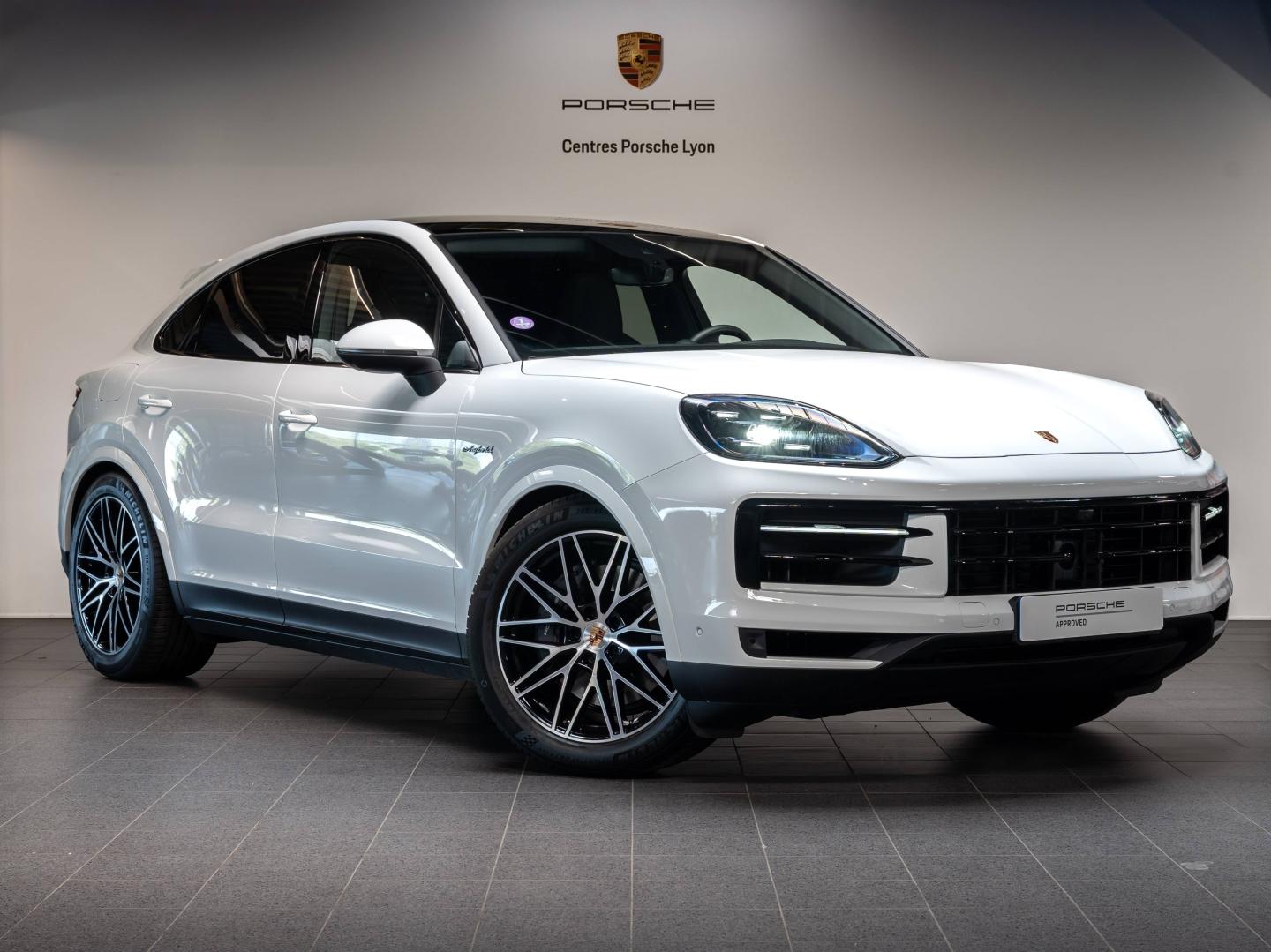 Voitures occasions PORSCHE Cayenne Coupe E-Hybrid Champagne-au-Mont-d'Or