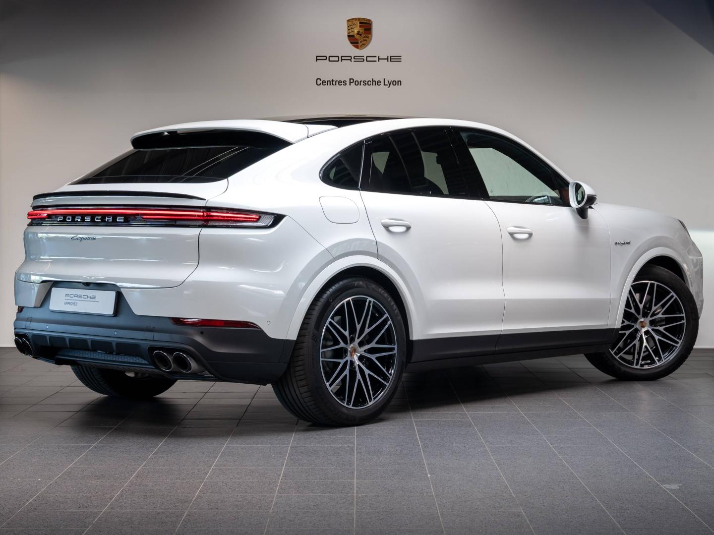 Voitures occasions PORSCHE Cayenne Coupe E-Hybrid Champagne-au-Mont-d'Or