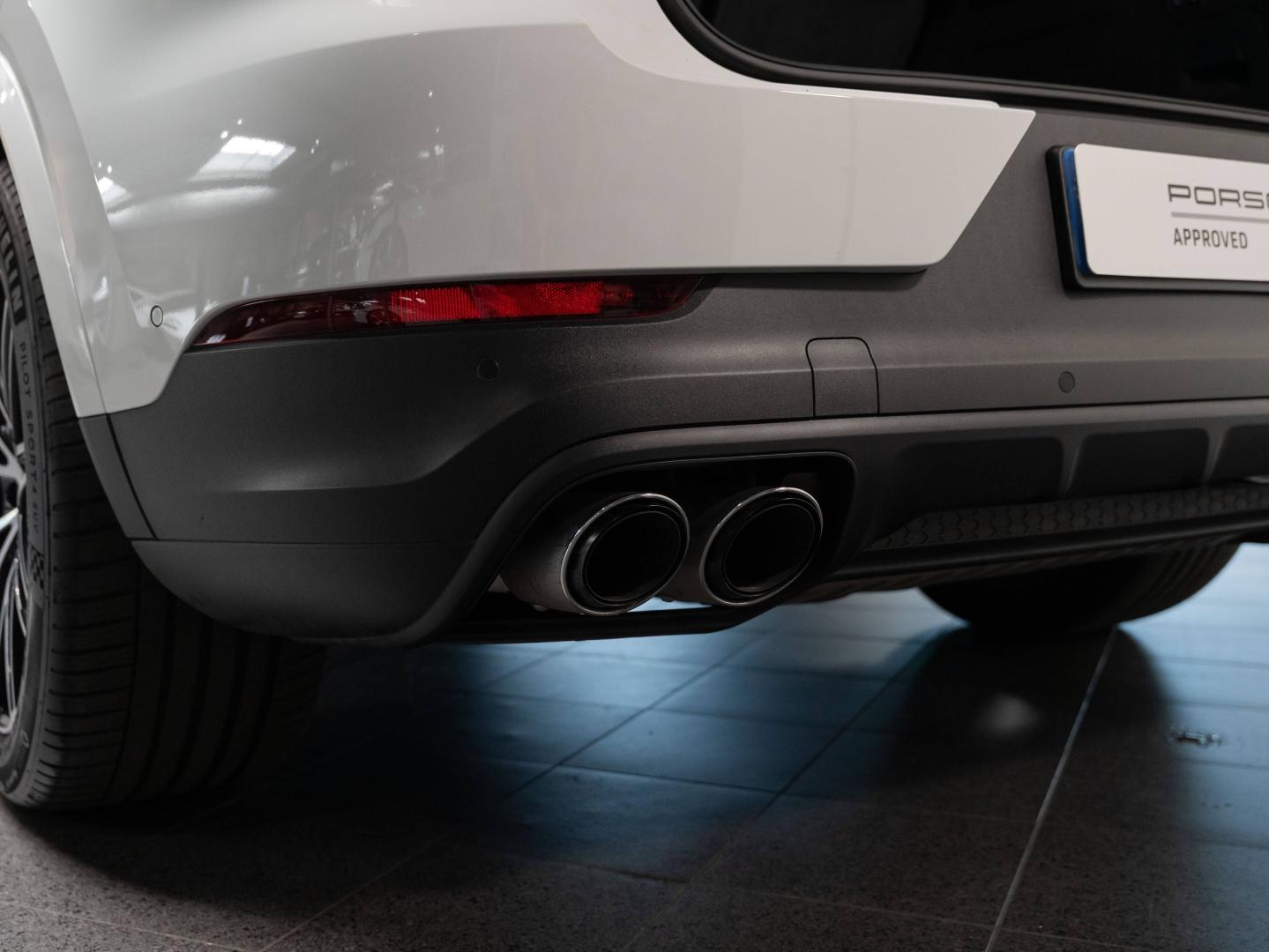 Voitures occasions PORSCHE Cayenne Coupe E-Hybrid Champagne-au-Mont-d'Or