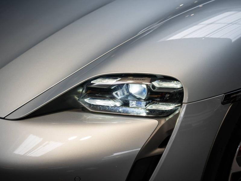 Voitures occasions PORSCHE Taycan Cross Turismo 4S Champagne-au-Mont-d'Or