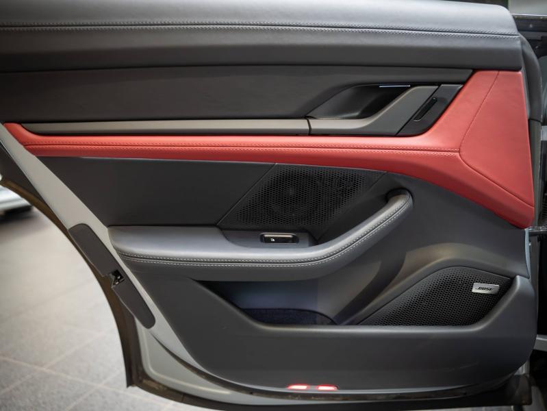 Voitures occasions PORSCHE Taycan Cross Turismo 4S Champagne-au-Mont-d'Or