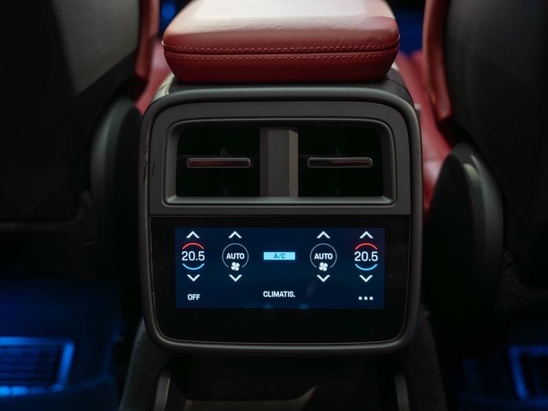 Voitures occasions PORSCHE Taycan Cross Turismo 4S Champagne-au-Mont-d'Or