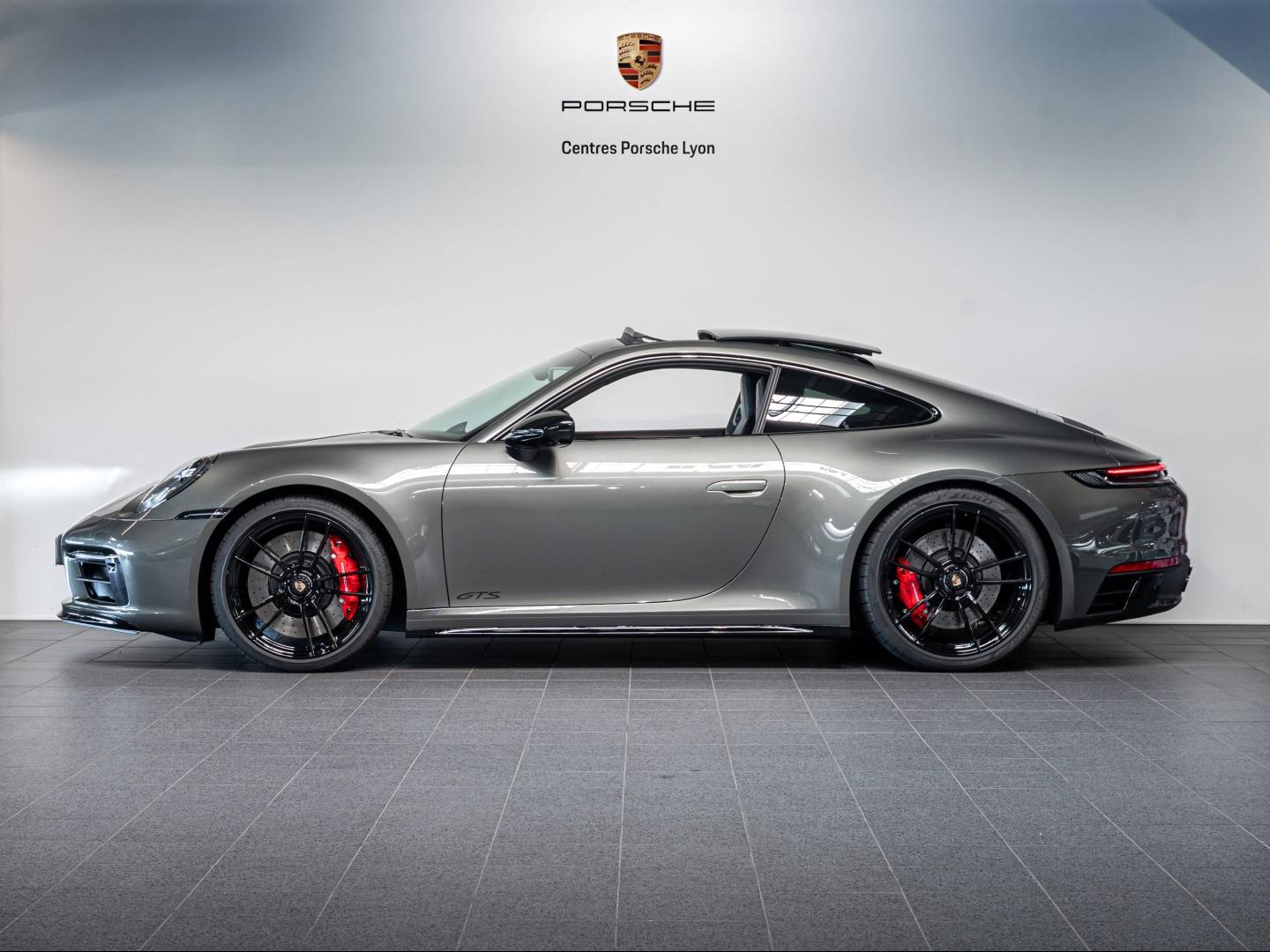 Voitures occasions PORSCHE 911 Coupe Carrera 4 GTS Champagne-au-Mont-d'Or