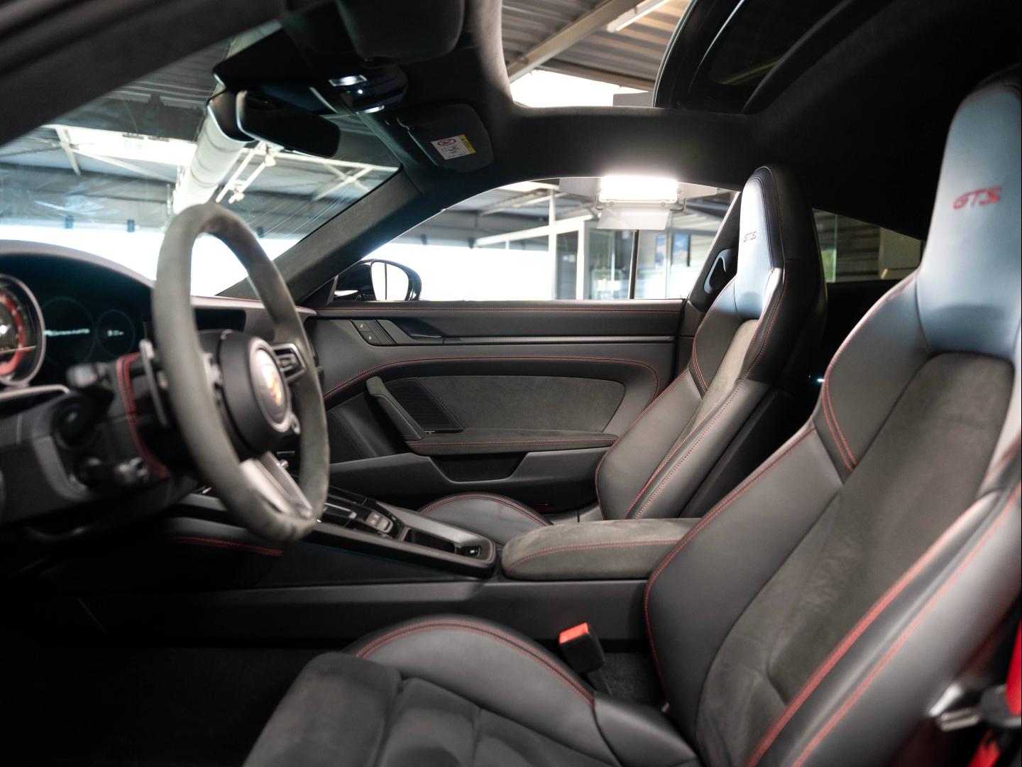 Voitures occasions PORSCHE 911 Coupe Carrera 4 GTS Champagne-au-Mont-d'Or