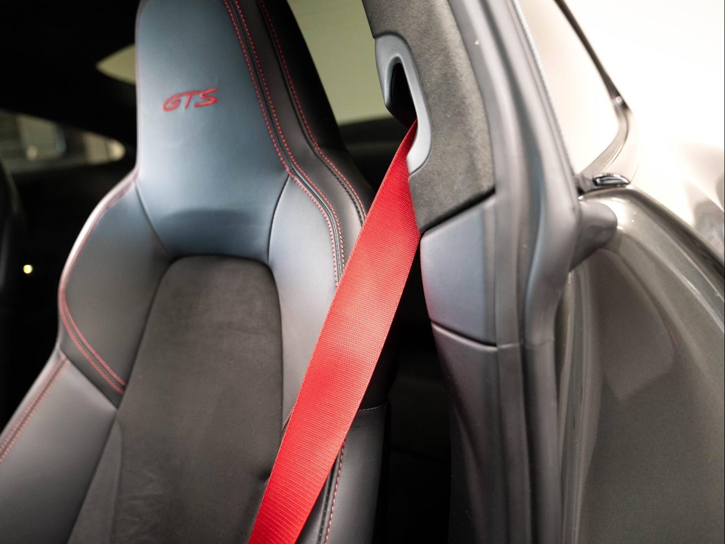 Voitures occasions PORSCHE 911 Coupe Carrera 4 GTS Champagne-au-Mont-d'Or