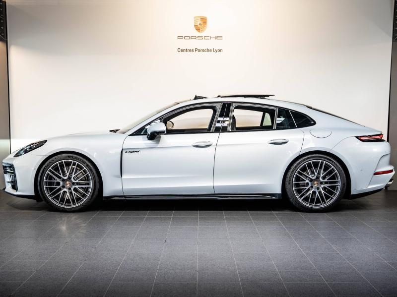 Voitures occasions PORSCHE PANAMERA 4 Champagne-au-Mont-d'Or