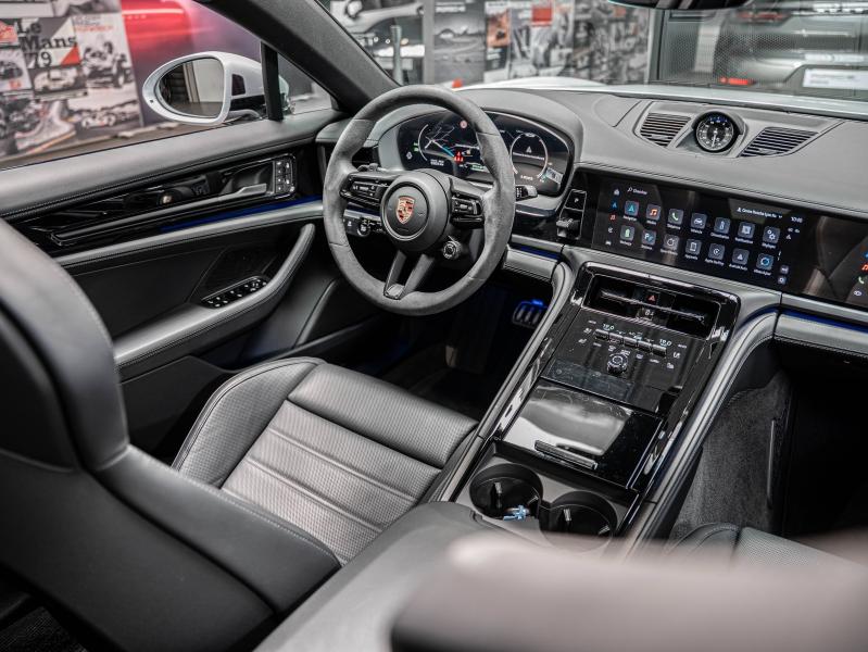 Voitures occasions PORSCHE PANAMERA 4 Champagne-au-Mont-d'Or