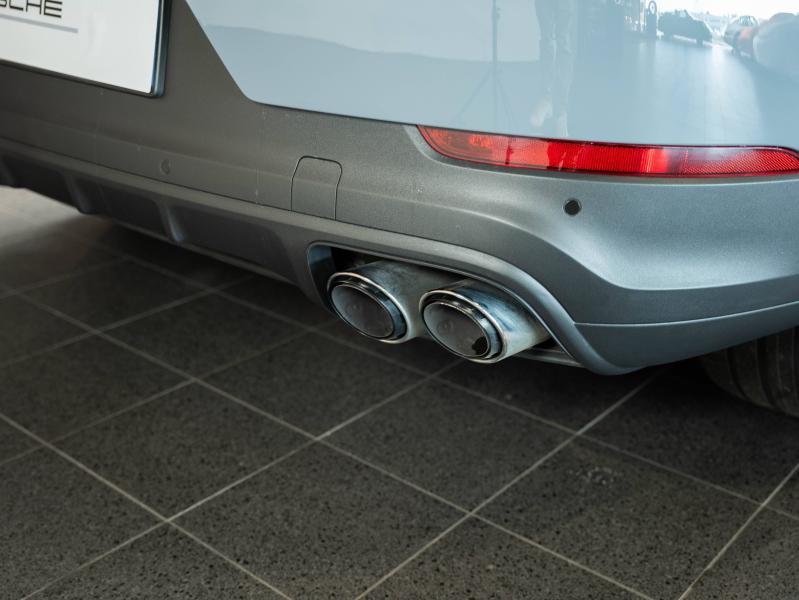 Voitures occasions PORSCHE Cayenne Coupe E-Hybrid Champagne-au-Mont-d'Or